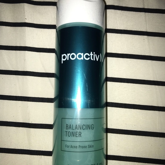 Proactiv Kit - Picture 2 of 5